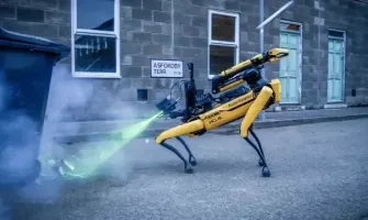 Nagy-Britannia robotkutyákkal teszteli a bombák hatástalanítását