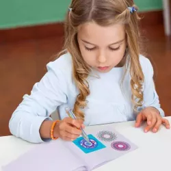 Spirográf rajzoló sablon készlet gyerekeknek
